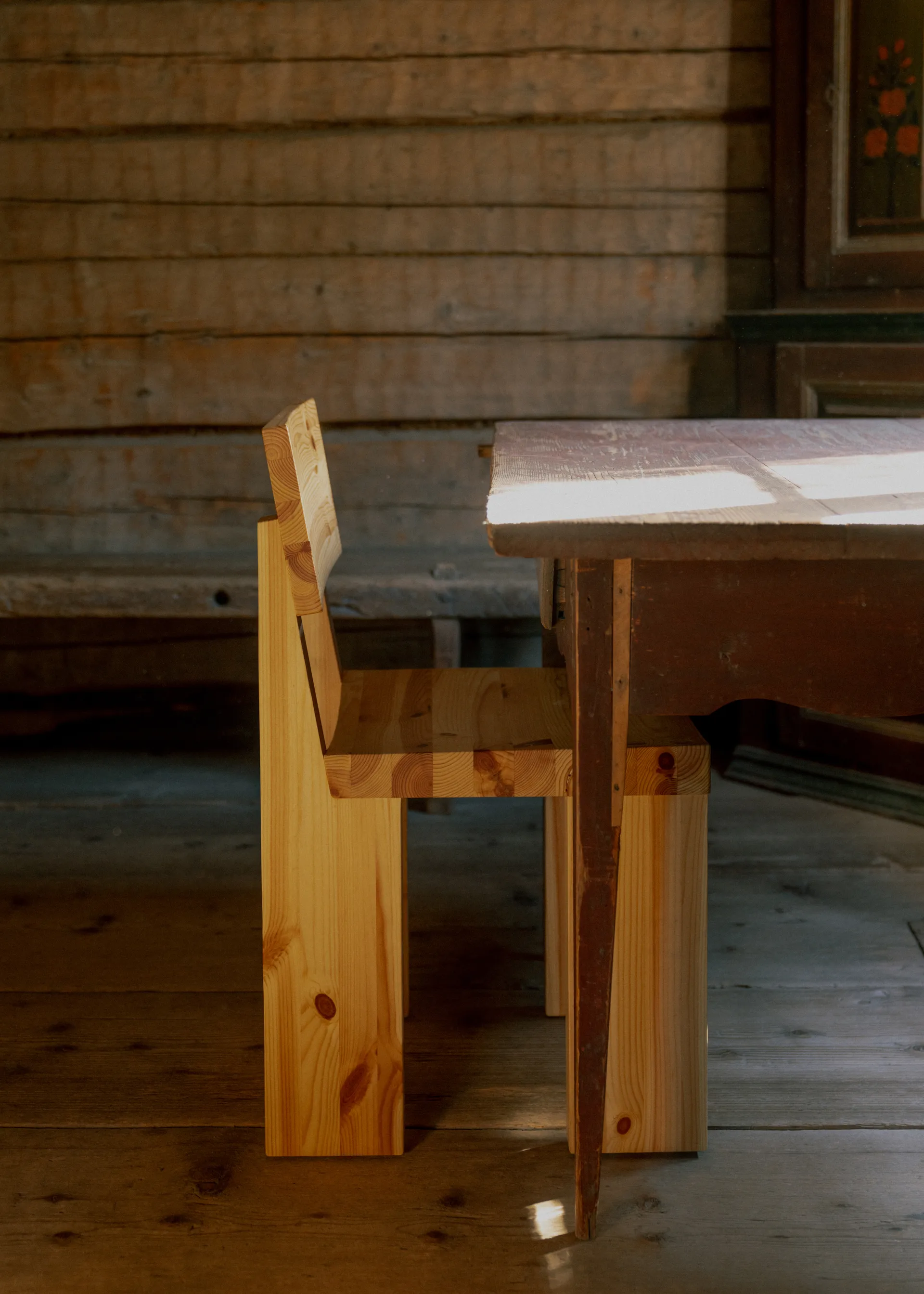 001 Dining Chair Stuhl, Matt geöltes Wachs-Kiefernholz Vaarnii