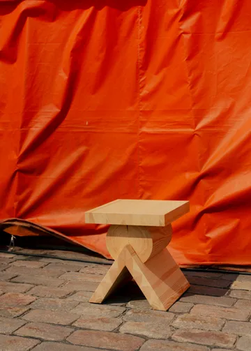 006 AA Side Table Beistelltisch - Matt geölte Kiefer, 40x40x45 cm - Vaarnii