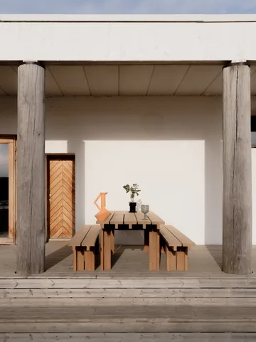 013 Osa Outdoor Bench Bank - Wärmebehandeltes Kiefernholz, 182x37x49 cm - Vaarnii