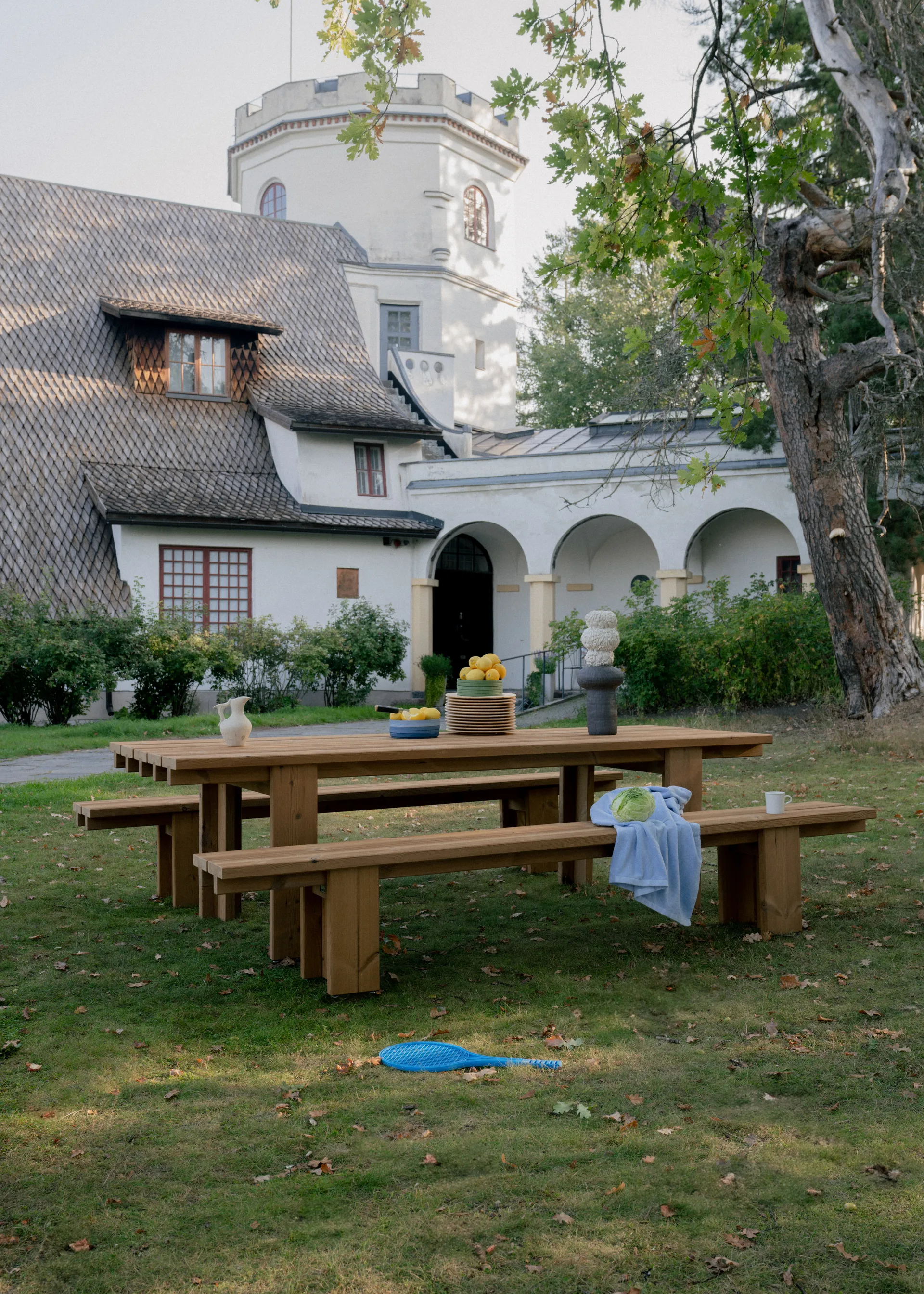 013 Osa Outdoor Bench Bank, Wärmebehandeltes Kiefernholz, 270x37x49 cm Vaarnii