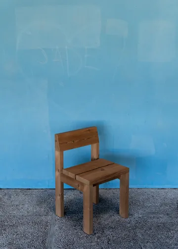 013 Osa Outdoor Dining Chair Stuhl - Matt geöltes Wachs-Kiefernholz - Vaarnii