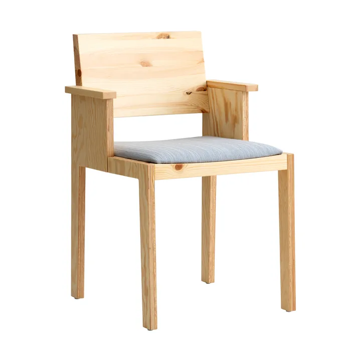 016 Maasto Dining Armchair Armlehnstuhl - Matt geöltes Wachs-Kiefernholz, gepolsterter Sitz grau - Vaarnii