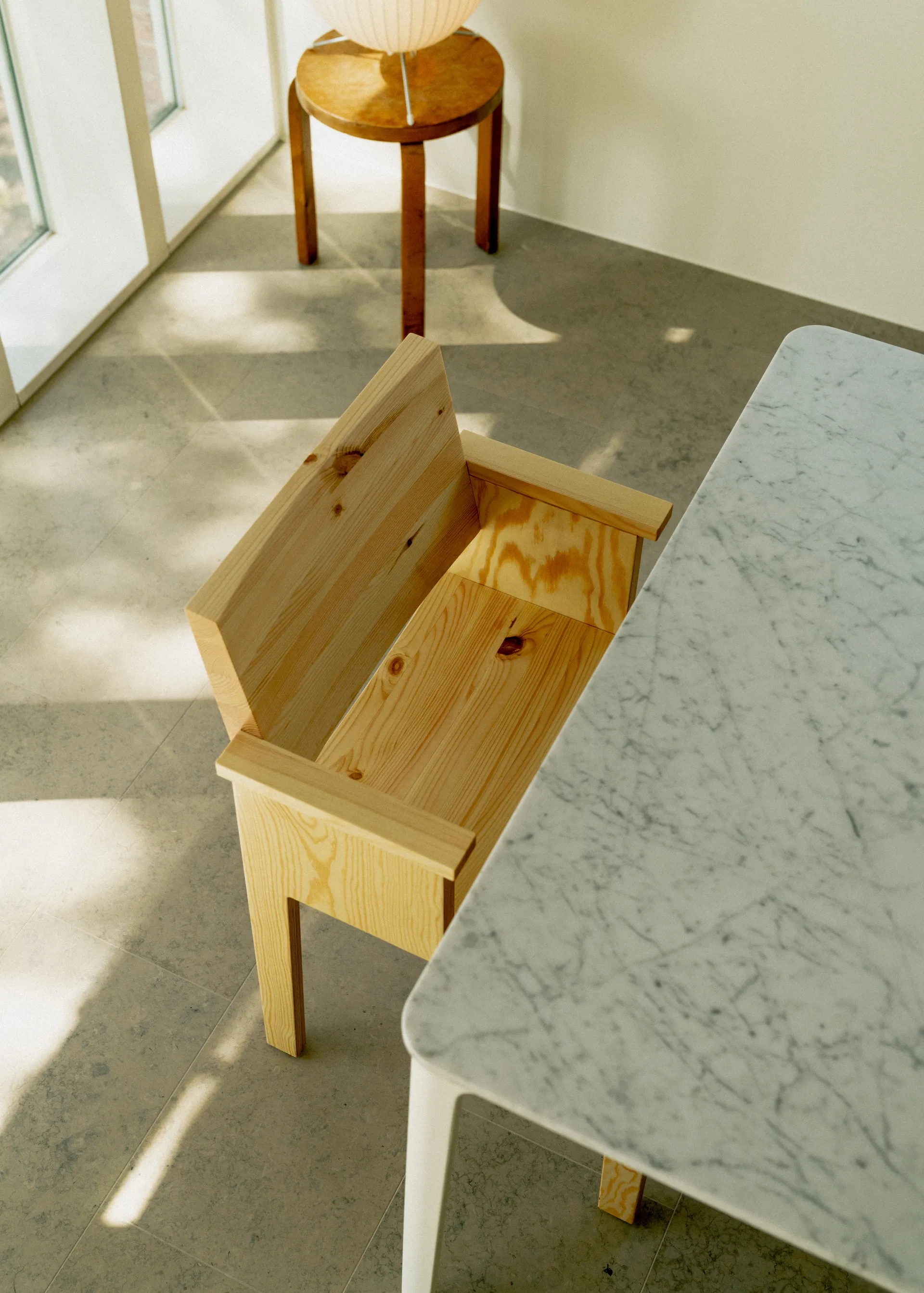 016 Maasto Dining Armchair Armlehnstuhl, Matt geöltes Wachs-Kiefernholz Vaarnii