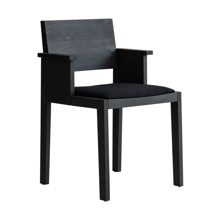 016 Maasto Dining Armchair Armlehnstuhl - Schwarz gebeizte Kiefer, gepolsterter Sitz schwarz - Vaarnii