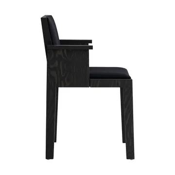 016 Maasto Dining Armchair Armlehnstuhl - Schwarz gebeizte Kiefer, Vorderseite mit schwarzem Bezug - Vaarnii