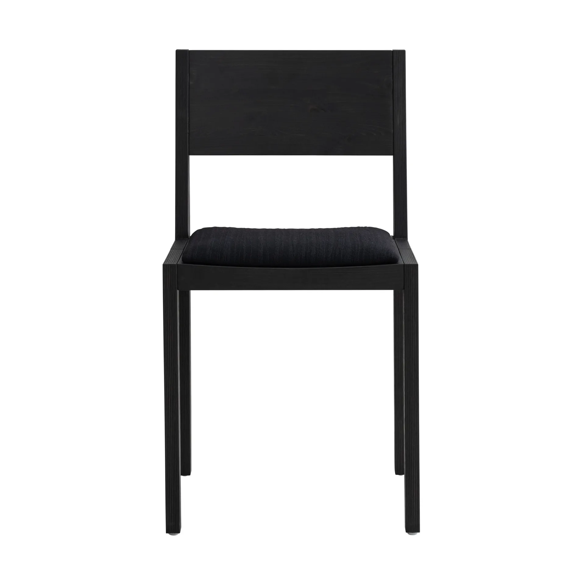 016 Maasto Dining Chair Stuhl, Schwarz gebeizte Kiefer, gepolsterter Sitz schwarz Vaarnii