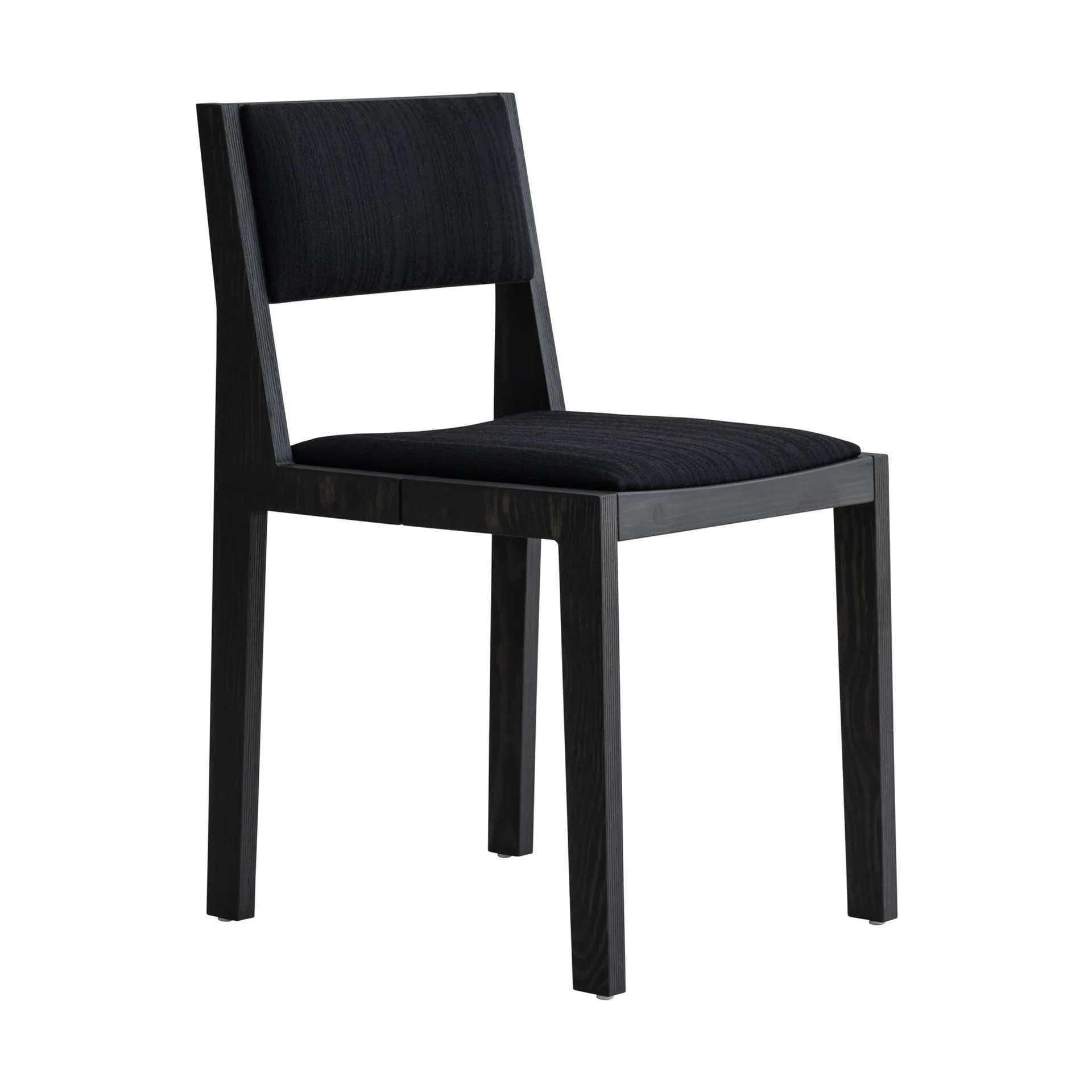 016 Maasto Dining Chair Stuhl, Schwarz gebeizte Kiefer, Vorderseite mit schwarzem Bezug Vaarnii