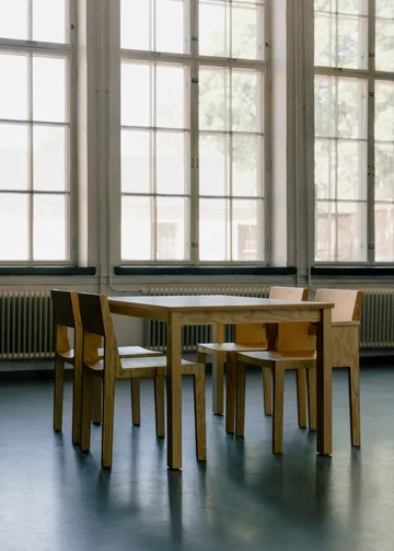 016 Maasto Table Tisch - Matt geöltes Wachs-Kiefernholz, 90x90x75 cm - Vaarnii