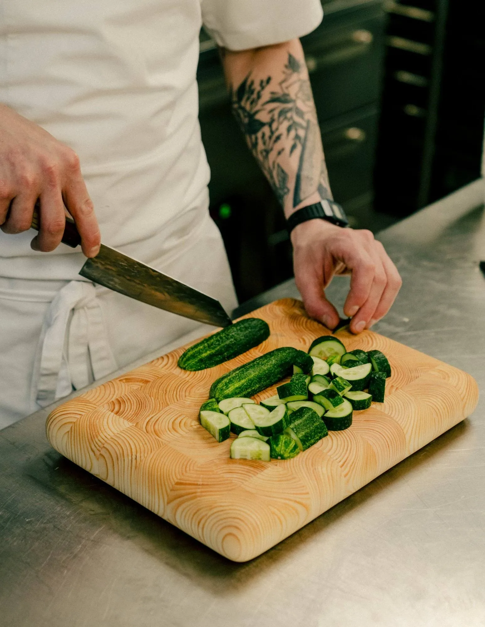 019 Syy Chopping Board Schneidebrett, Paraffinölbehandelt Kiefer, Medium 26x35x5 cm Vaarnii
