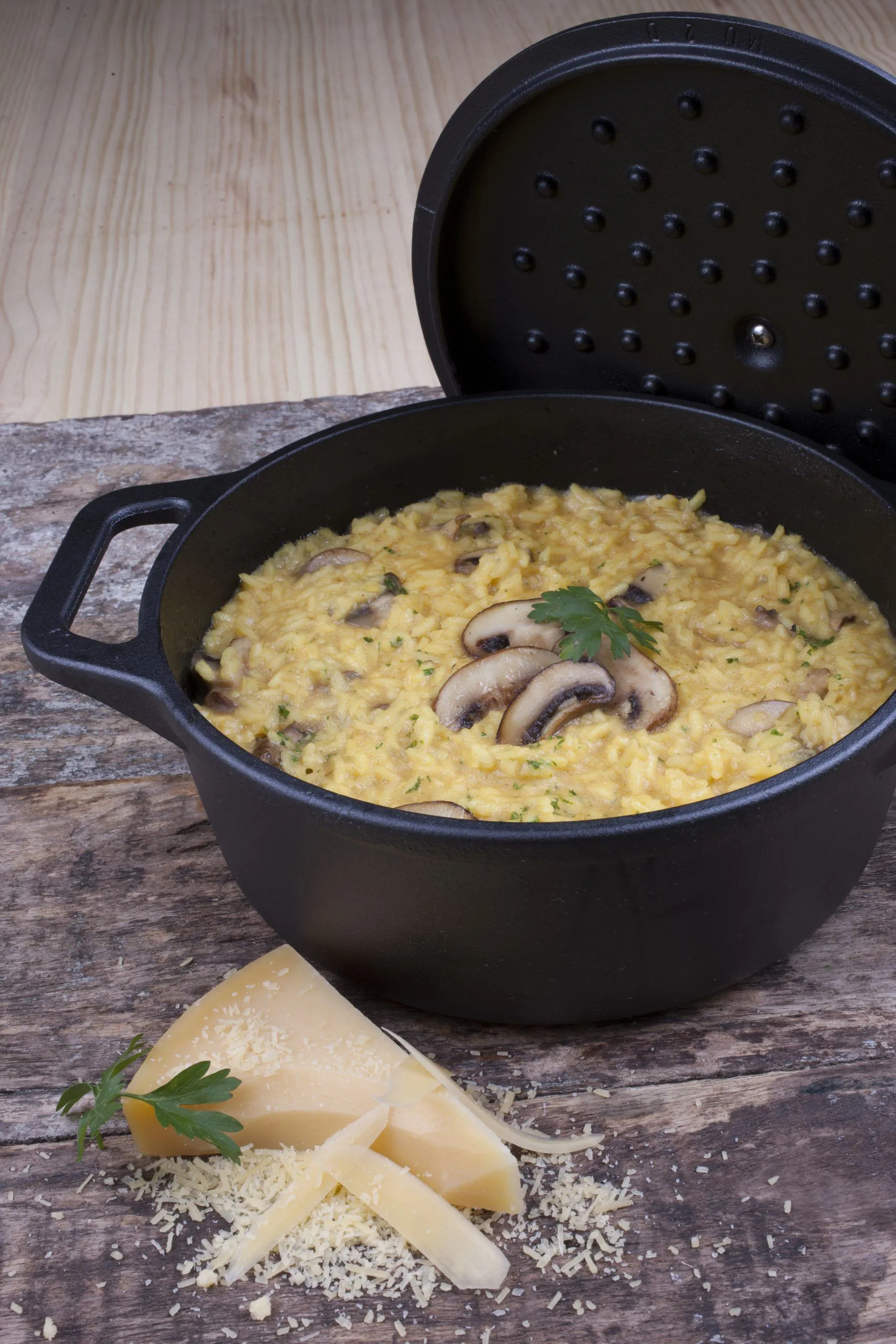 Gusseiserner Topf 3,8 l, Schwarz Victoria