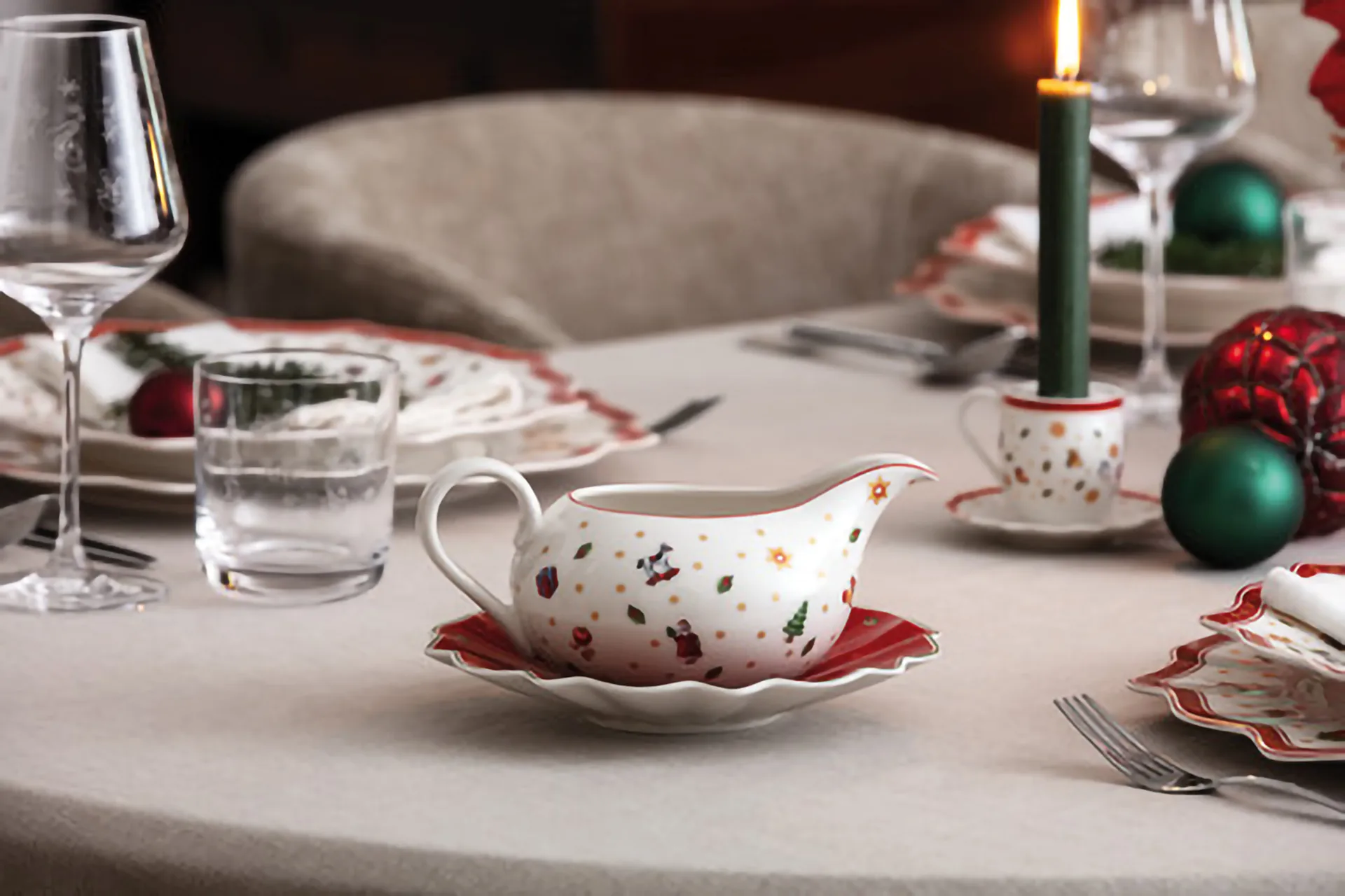 Toy's Delight Saucenkanne 50 cl mit Untertasse, Weiß-rot Villeroy & Boch