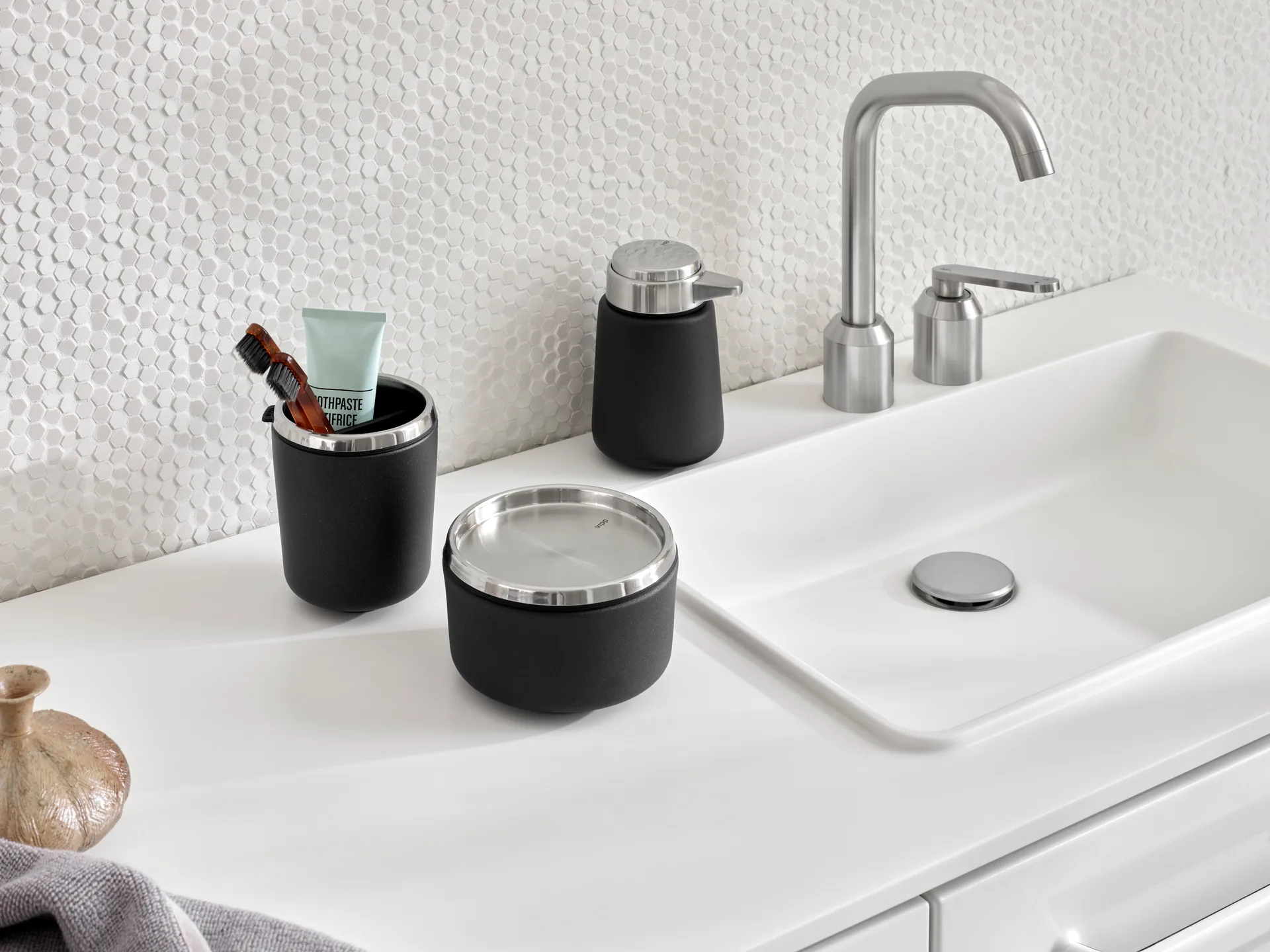 Vipp10 Verwahrungsdose Ø12 cm, Black Vipp