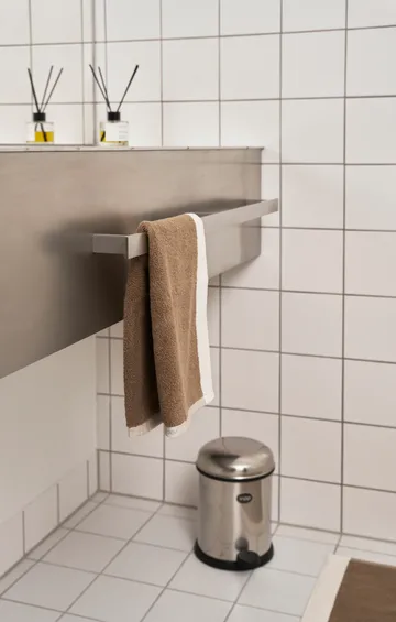 Vipp103 Handtuch - Taupe, 50x100 cm - Vipp