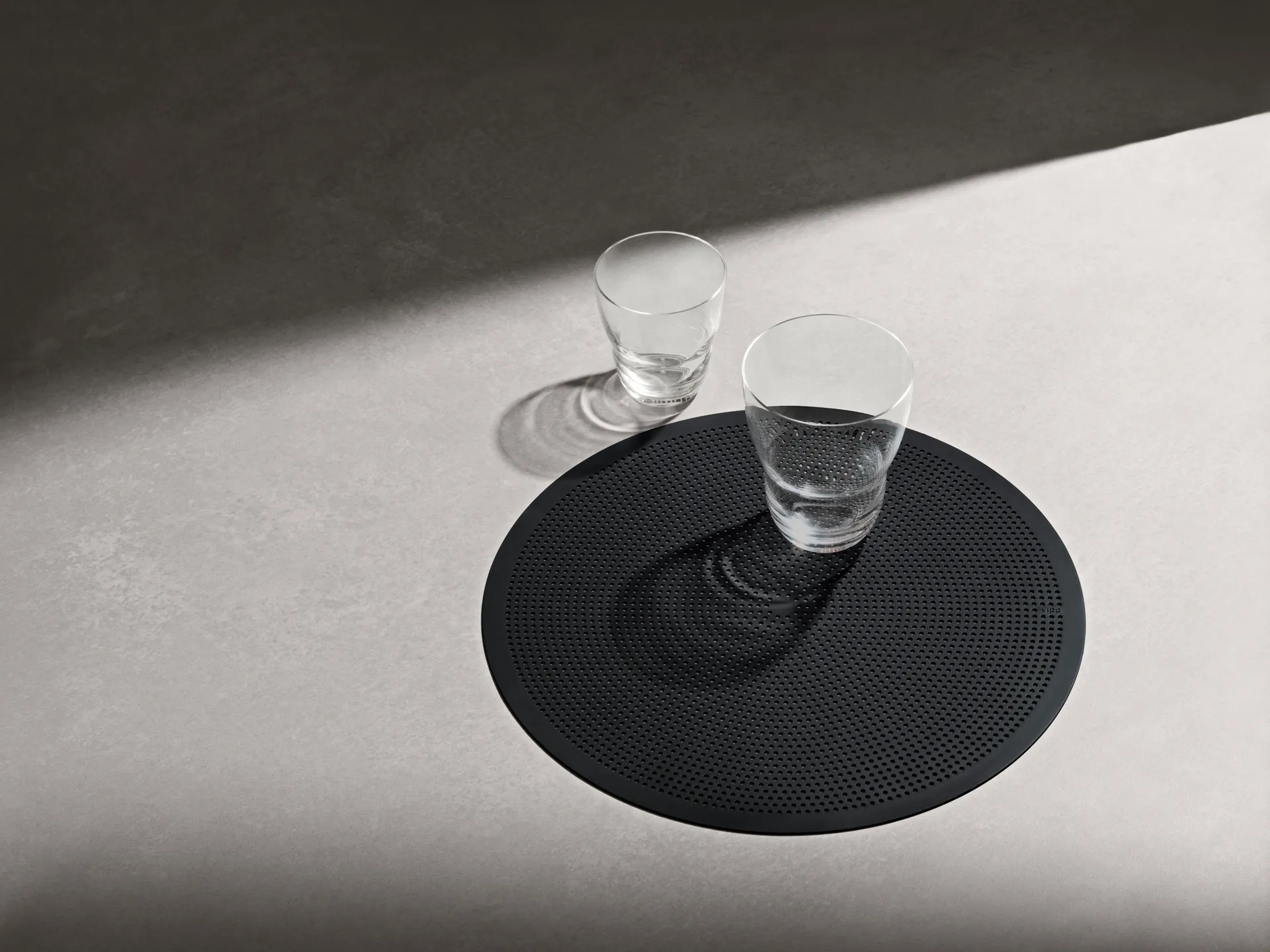 Vipp134 Tischset rund Ø31,5 cm, Black Vipp