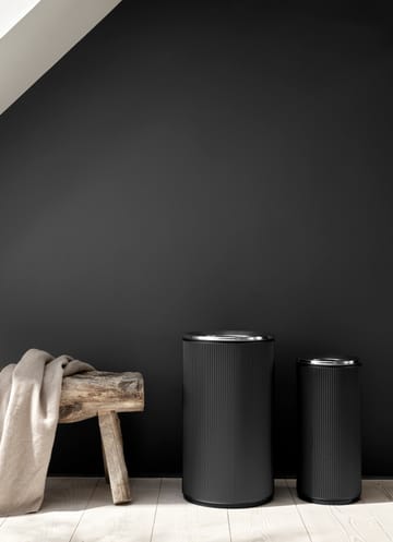 Vipp18 Papierkorb mit Rand 22 l - Black-stainless steel - Vipp