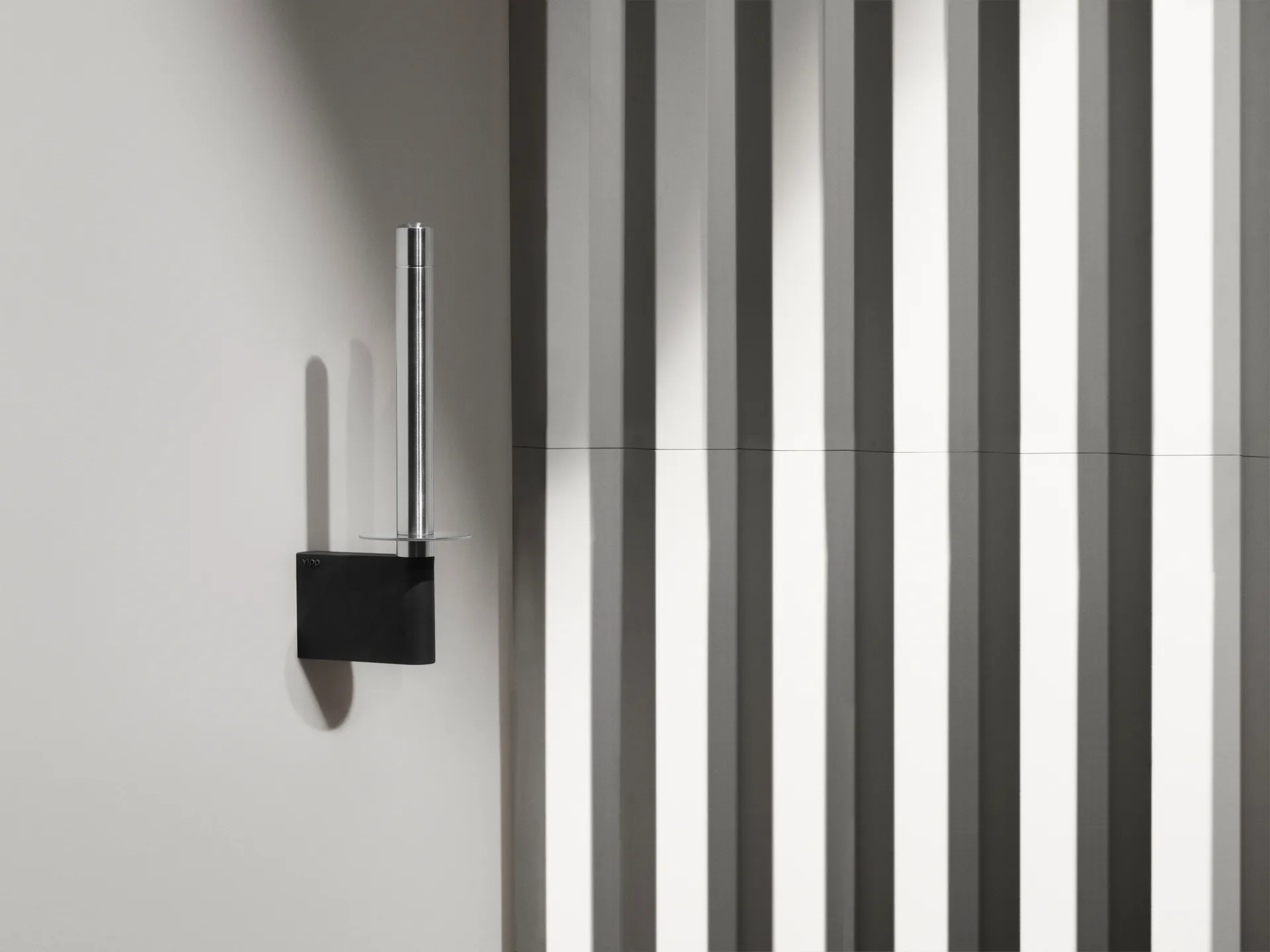 Vipp4 Ersatz-Toilettenpapierhalter, Stainless steel Vipp