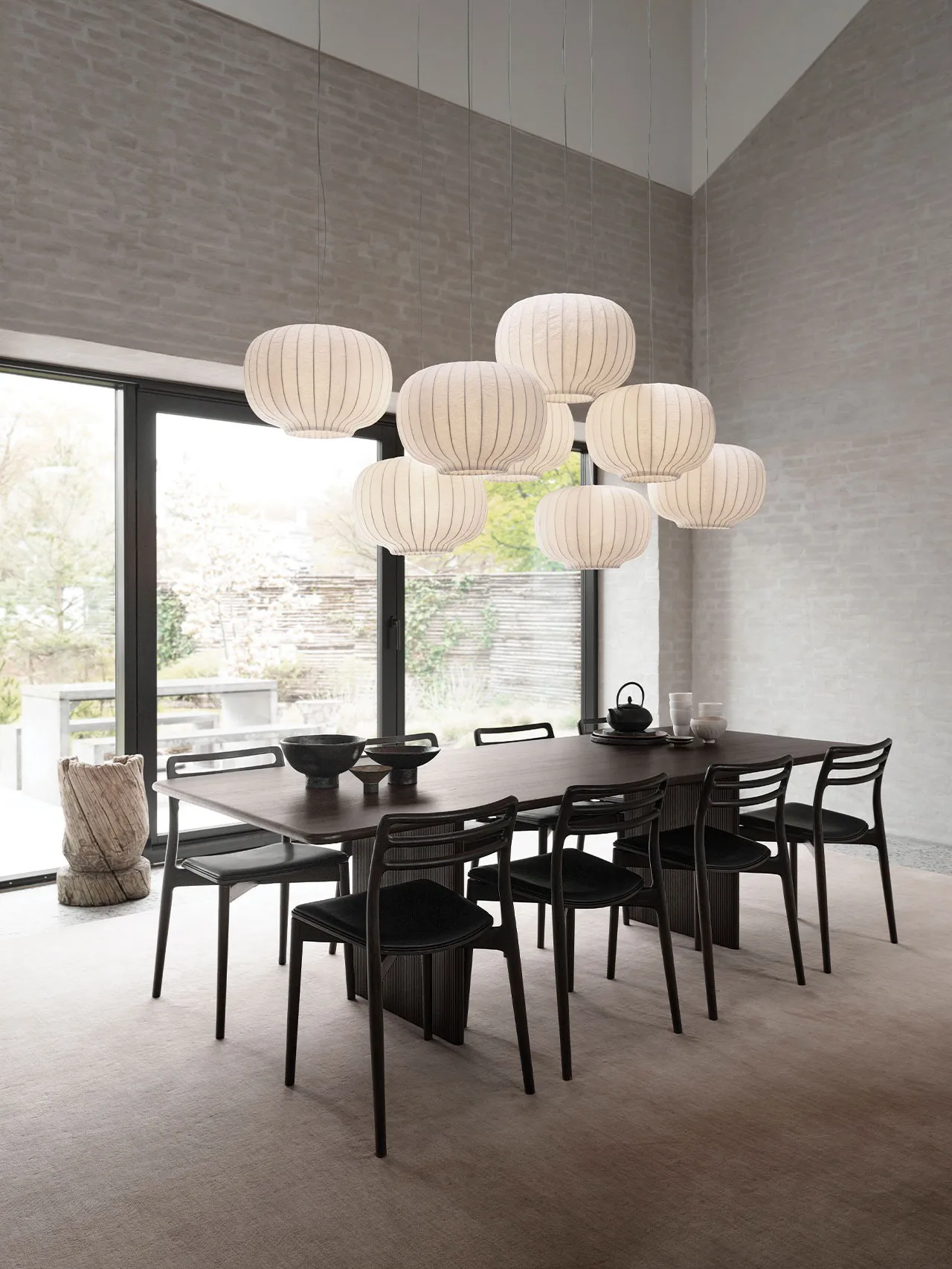 Vipp586 Paper Pendelleuchte Ø45 cm, Dark oak-white Vipp