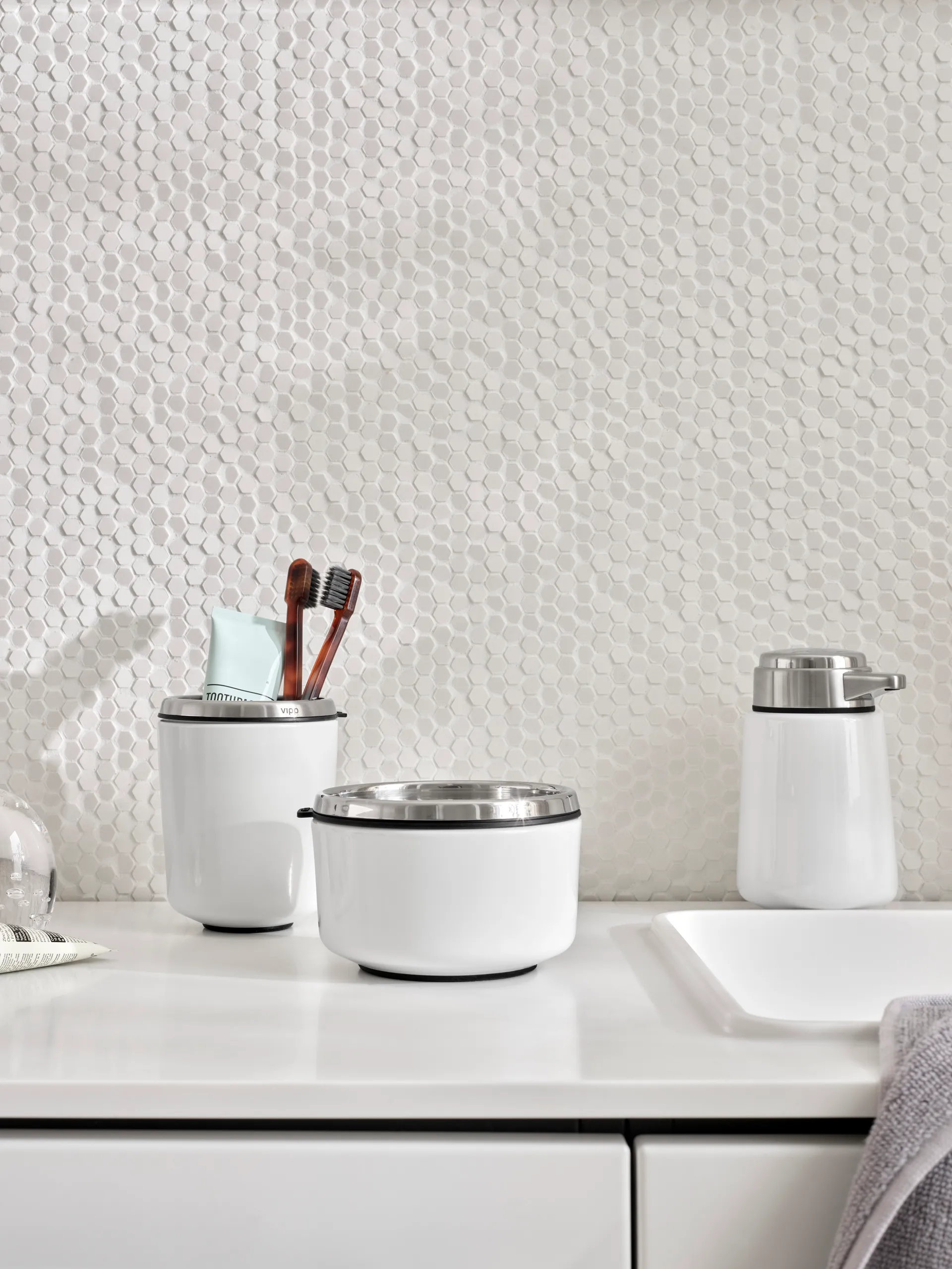 Vipp9 Seifenspender 400 ml, White Vipp