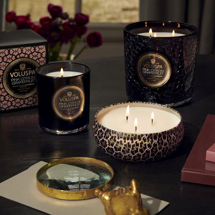 Maison Noir 3-wick Tin Duftkerze 40 Stunden - Pink Citron Grapefruit - Voluspa