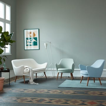 Dwell Loungestuhl - Leder silk 0250/sprinkles 254 camel/latte, Eichenbeine geraucht - Warm Nordic