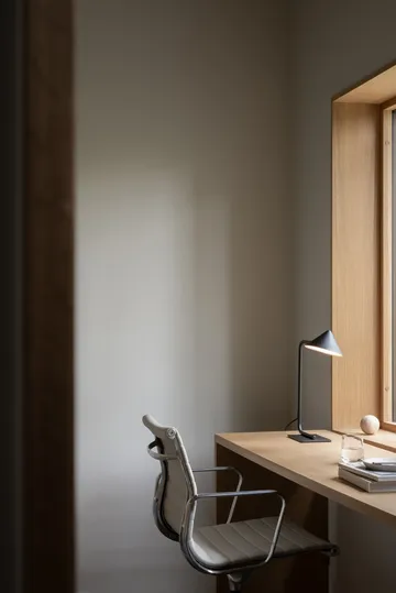 Kuro Tischleuchte - Black, Ø14x40 cm - Watt & Veke