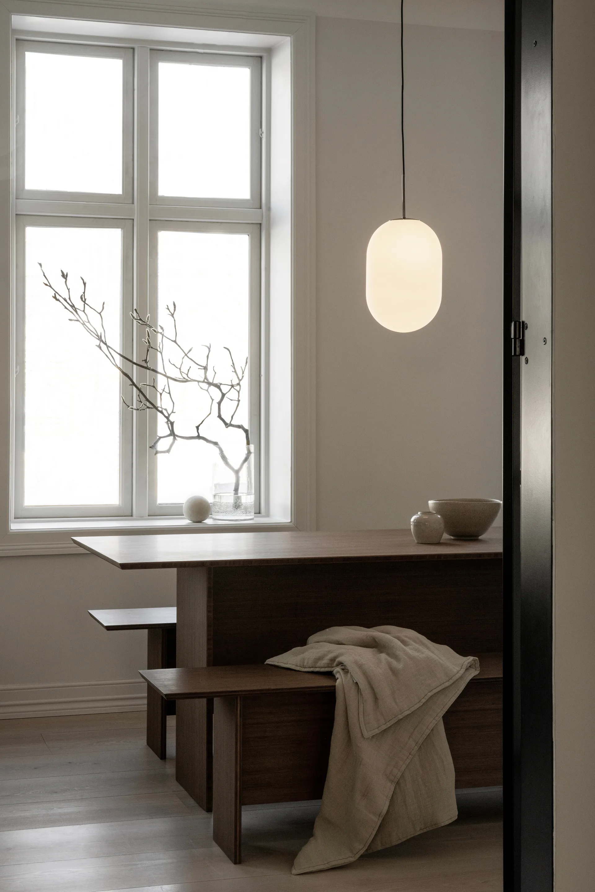 Noor Pendelleuchte L Ø24 cm, White Watt & Veke