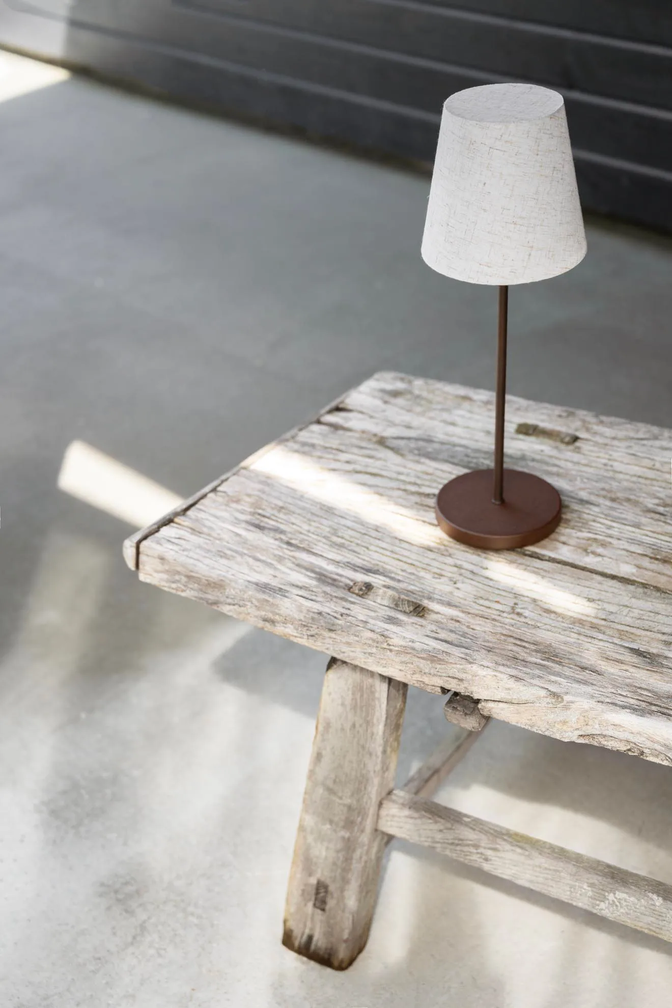 Tyra table tragbare Tischleuchte Ø14 cm, Coffee Watt & Veke