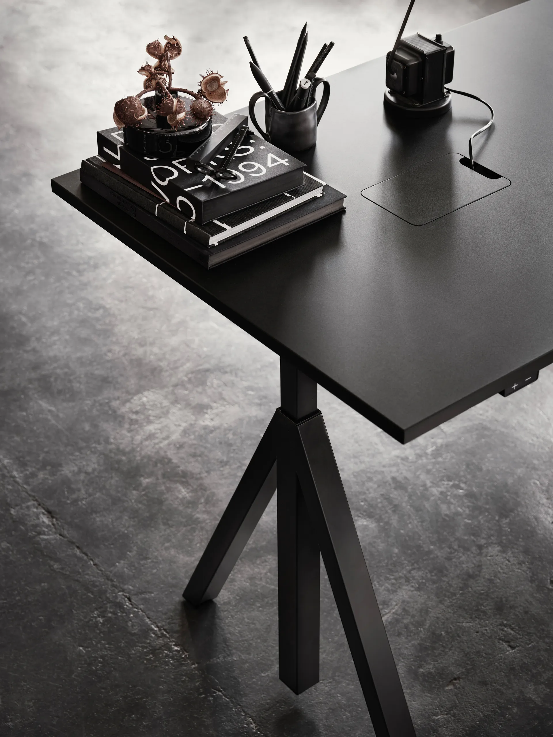 Works Schreibtisch Schwarz 78x140 cm Works