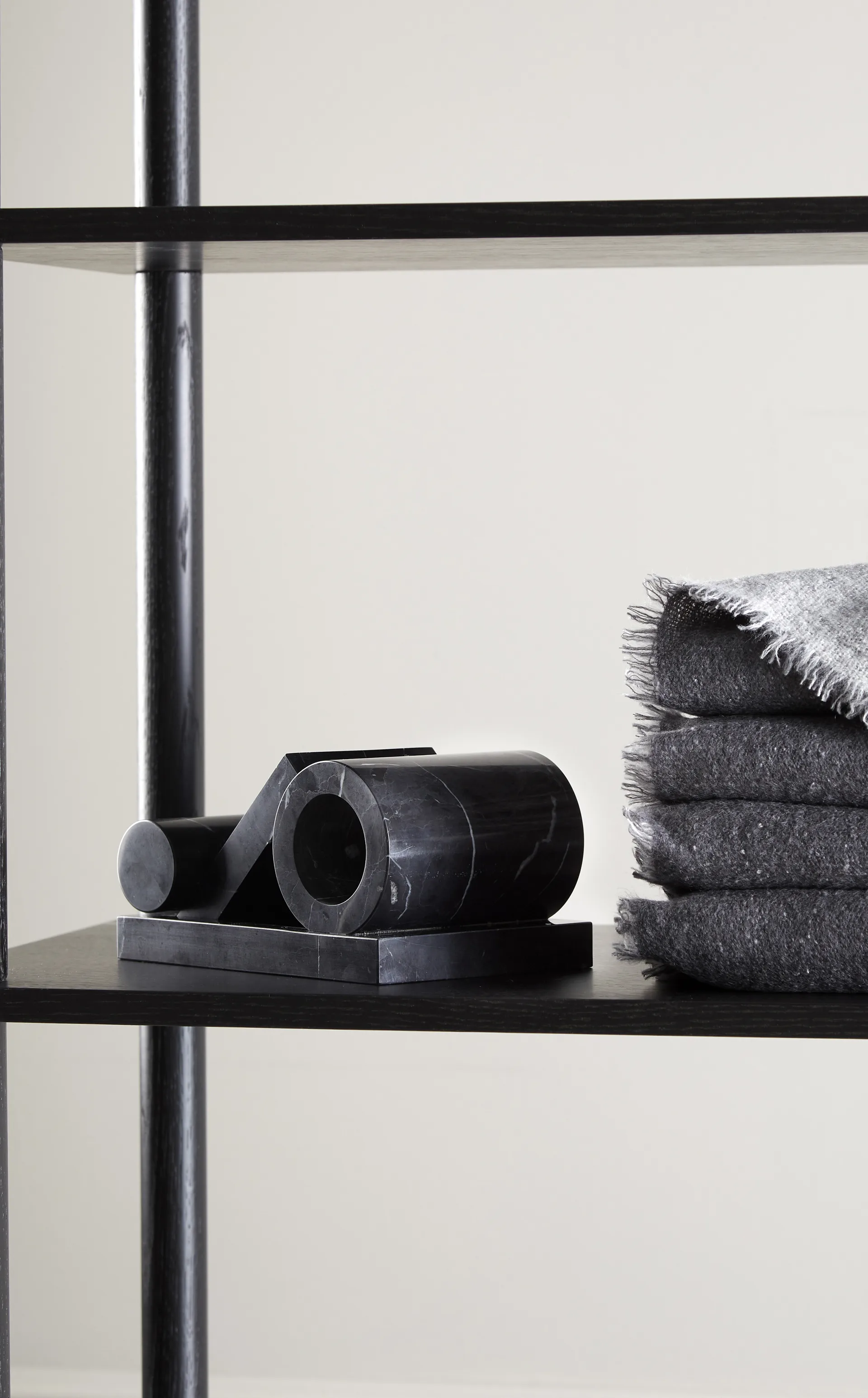 Booknd Buchstütze Marmor, Schwarz Woud