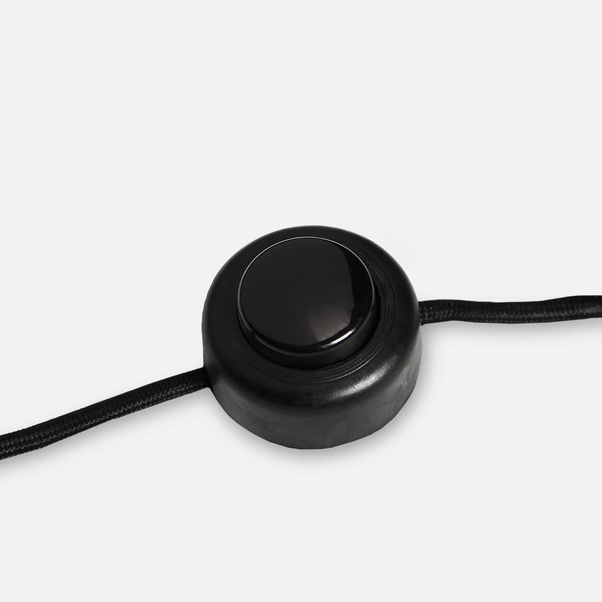 Cono Stehleuchte, Schwarz Woud