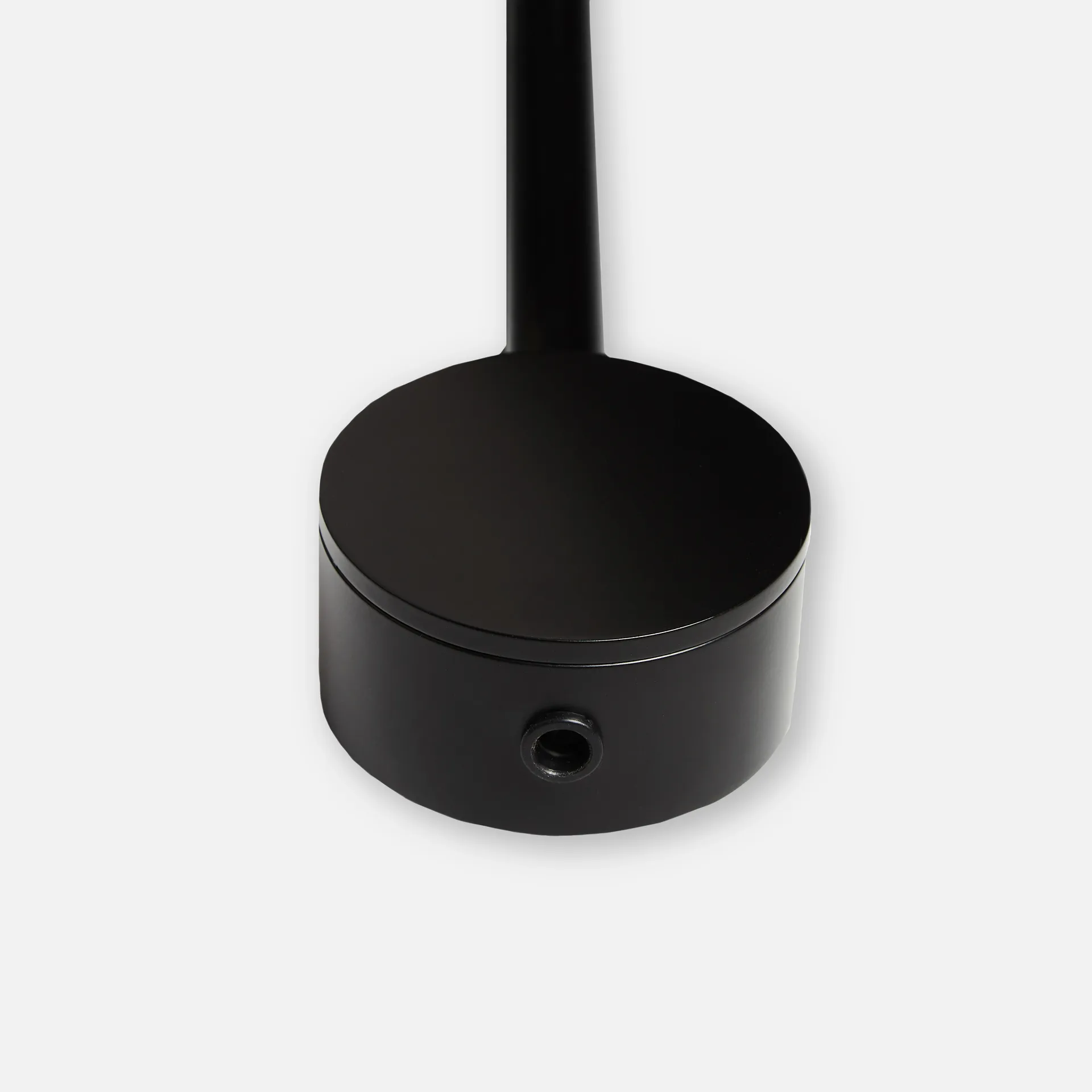 Cono Wandleuchte, Schwarz Woud