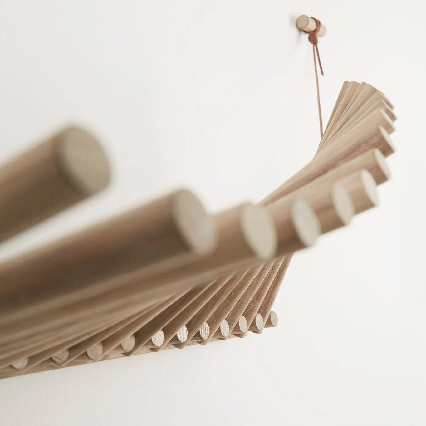 Knaegt Kleiderhaken, Weiß pigmentierte Eiche Woud