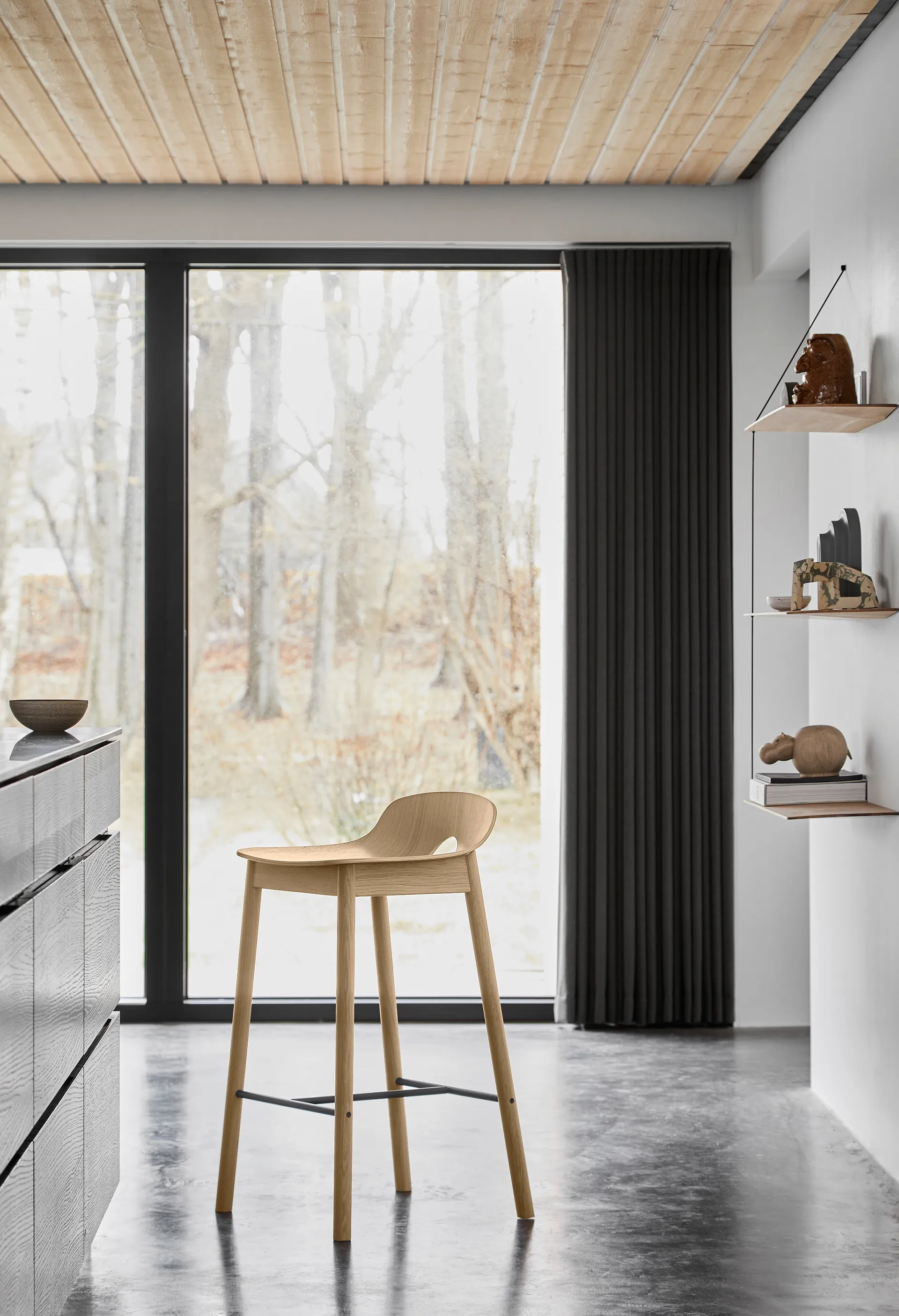 Mono Barhocker 65 cm, Eiche weiß pigmentiert Woud