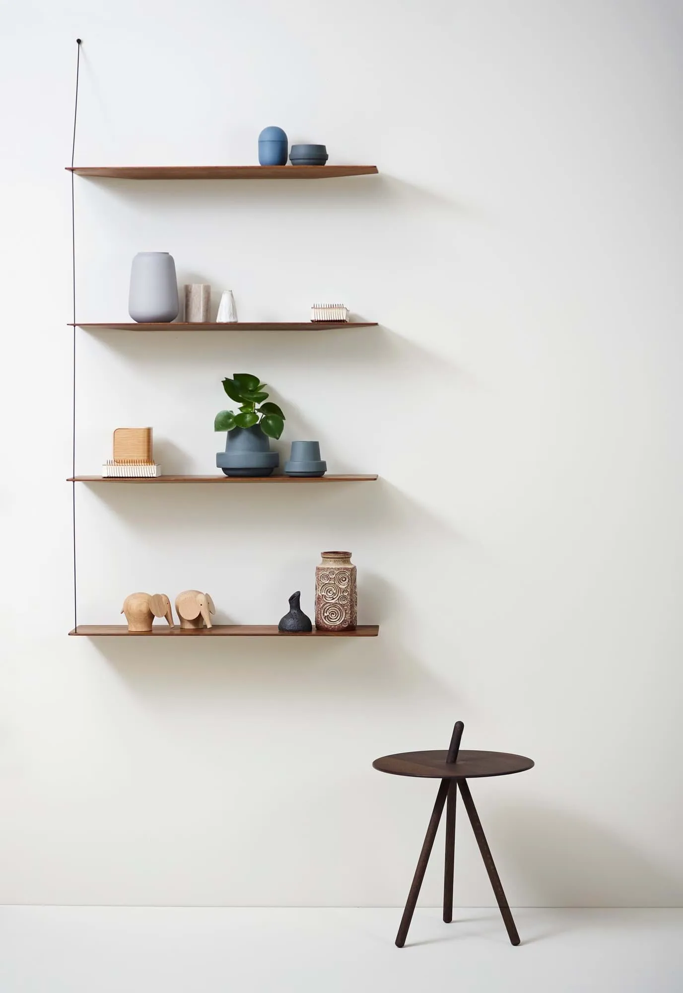 Stedge Regal, Schwarze Eiche-Messing, 60 cm, 2 Ebenen Woud