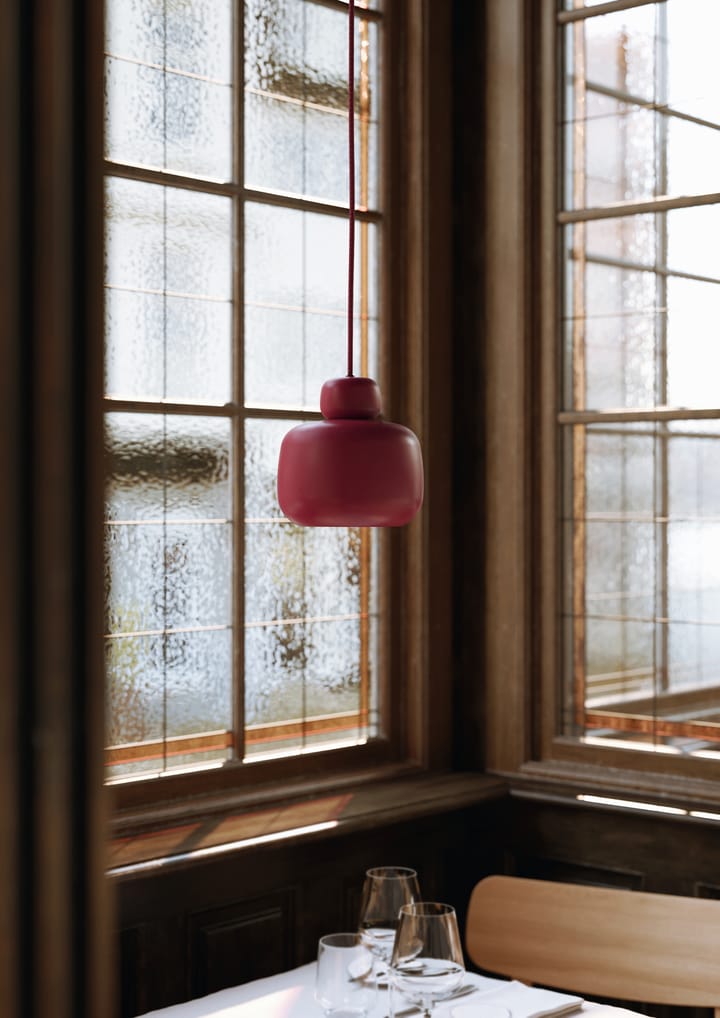 Stone Pendelleuchte small, Deep red Woud