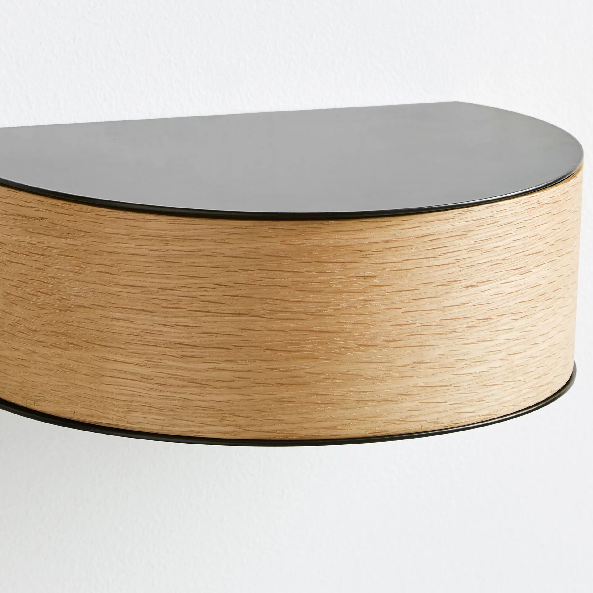 Wallie Wandregal, Schwarz, Eiche Woud