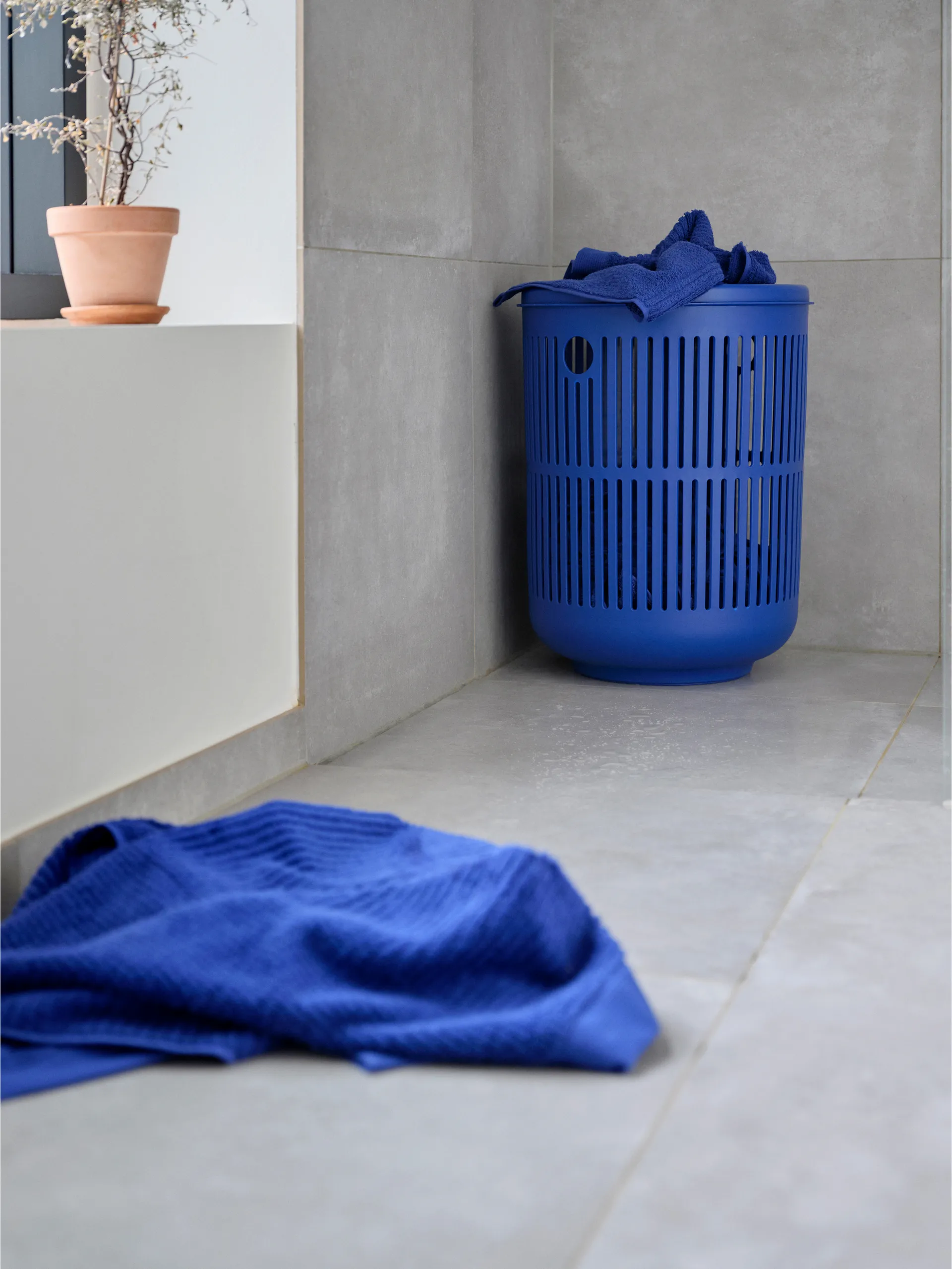 Classic Badehandtuch 70 x 140cm, Indigo Blue Zone Denmark