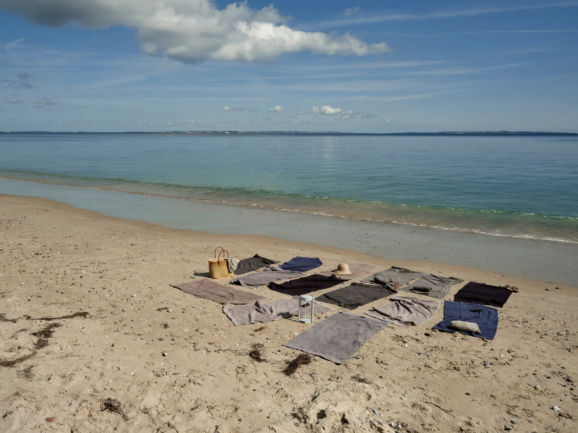 Classic Badehandtuch 70 x 140cm, Olive green Zone Denmark