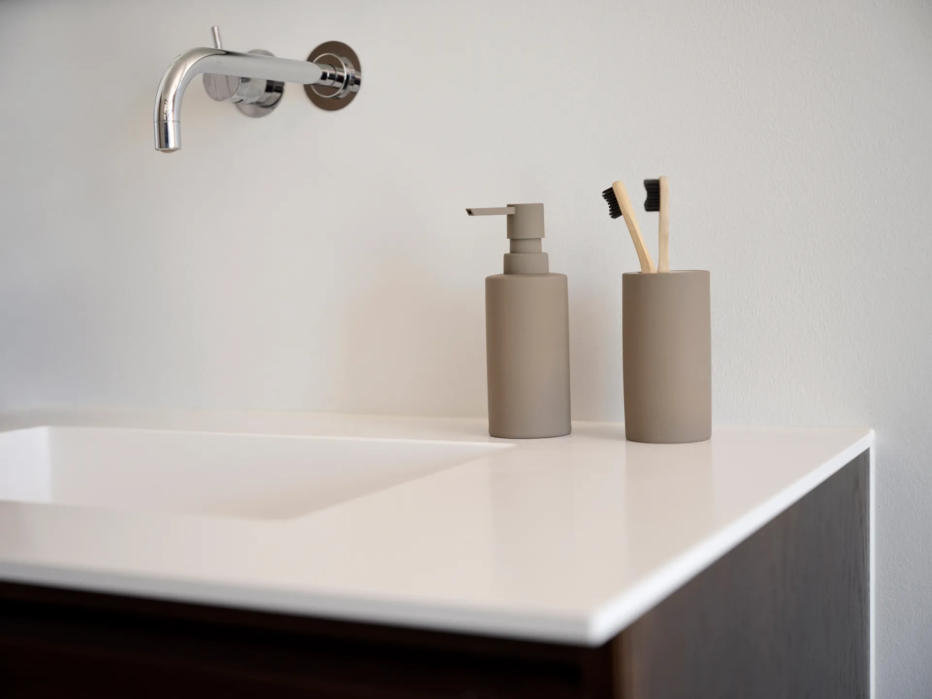 Solo Seifenspender, Taupe Zone Denmark