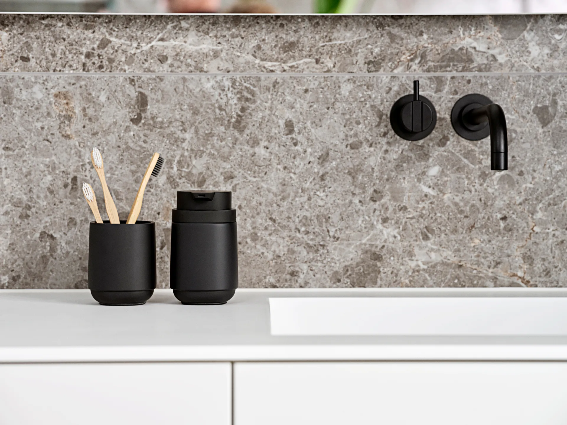 Time Zahnputzbecher 9,8cm, Black Zone Denmark