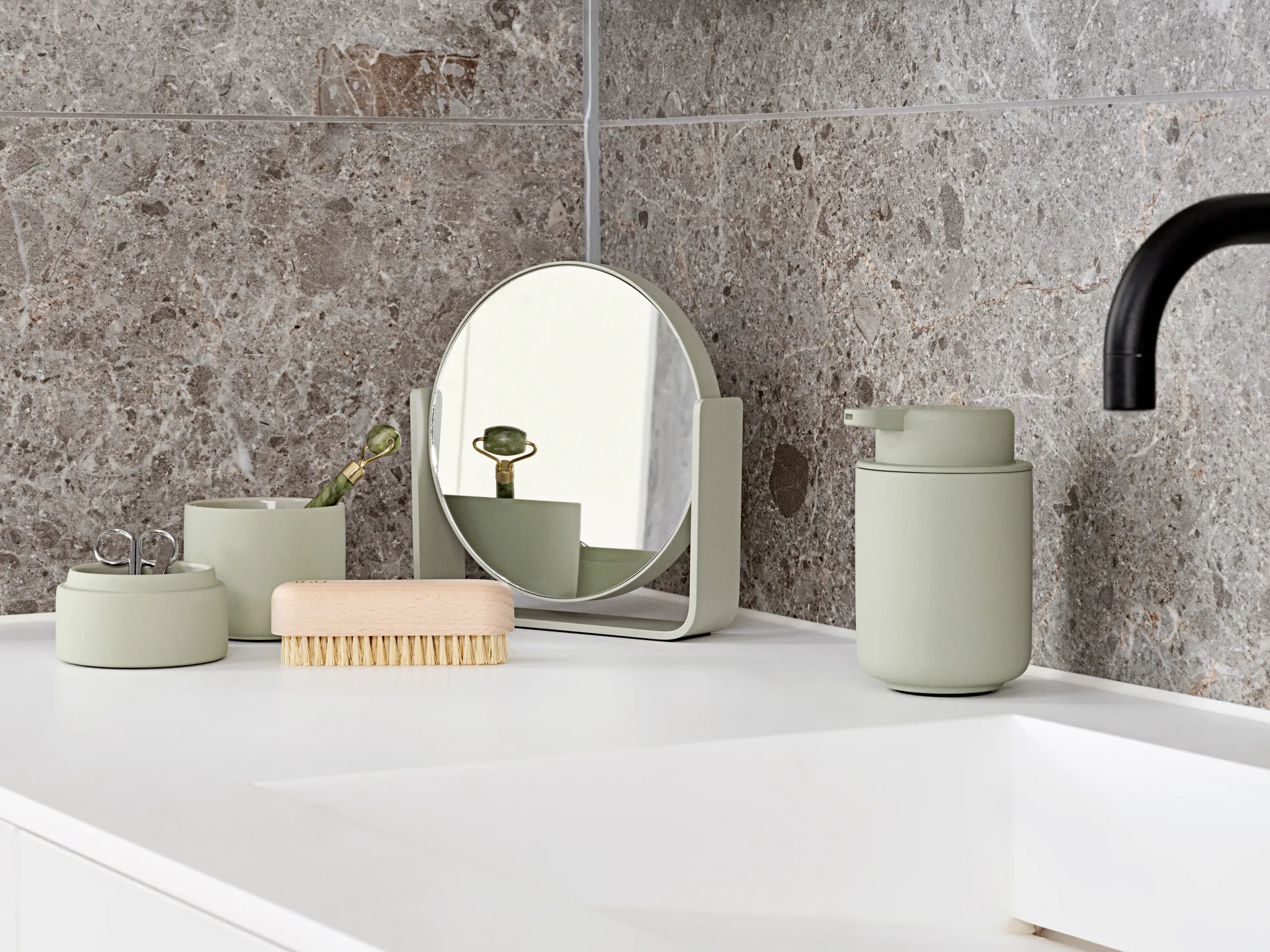 Ume Tischspiegel mit 5-facher Vergrößerung 19x19,5 cm, Eucalyptus Zone Denmark