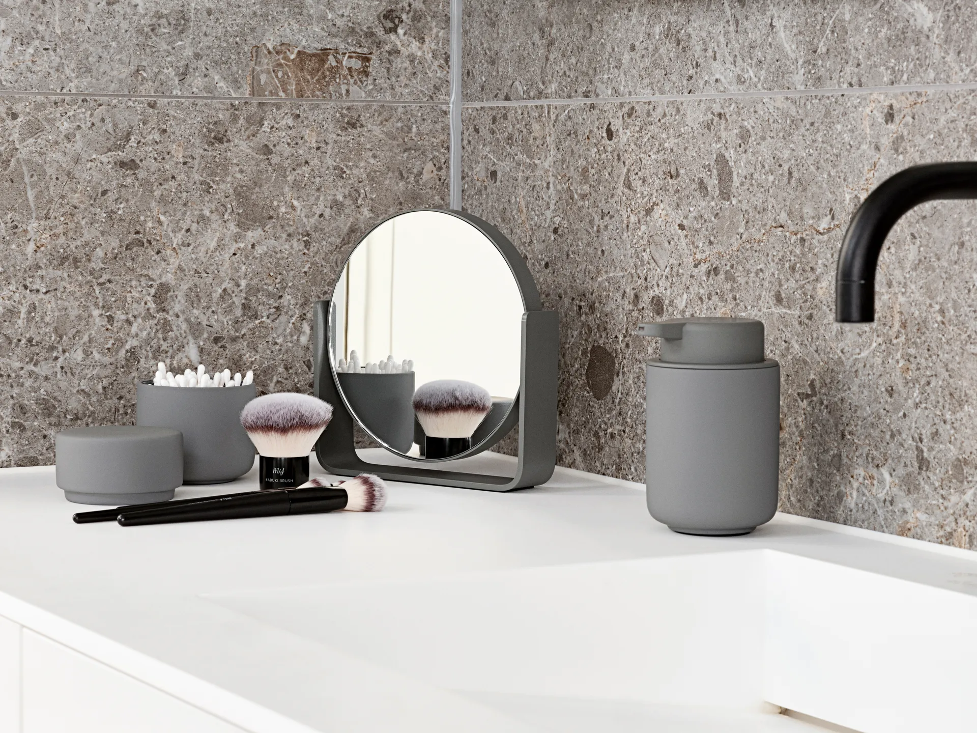 Ume Tischspiegel mit 5-facher Vergrößerung 19x19,5 cm, Grey Zone Denmark