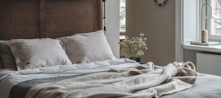 Schlafzimmer dekorieren: 5 Ideen für mehr Gemütlichkeit