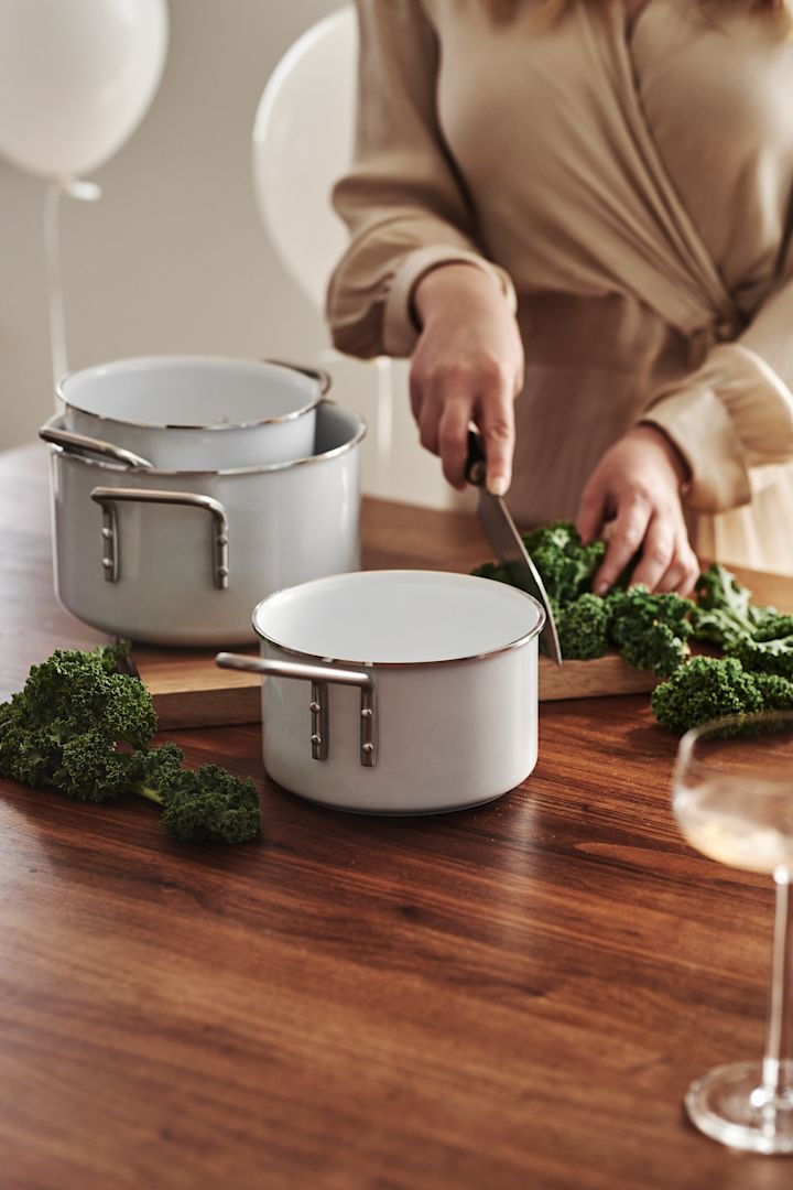 Das ideale Geschenk für Kochfanatiker, – die Bottle Grinder Salz – und Pfeffermühlen sehen stilvoll und elegant aus auf der Kücheninsel und sind ein echter Hingucker. 
