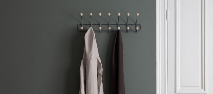 Organisieren Sie Ihr Zuhause – hier die Maze Hacken, damit Sie eine aufgeräumte Garderobe haben.