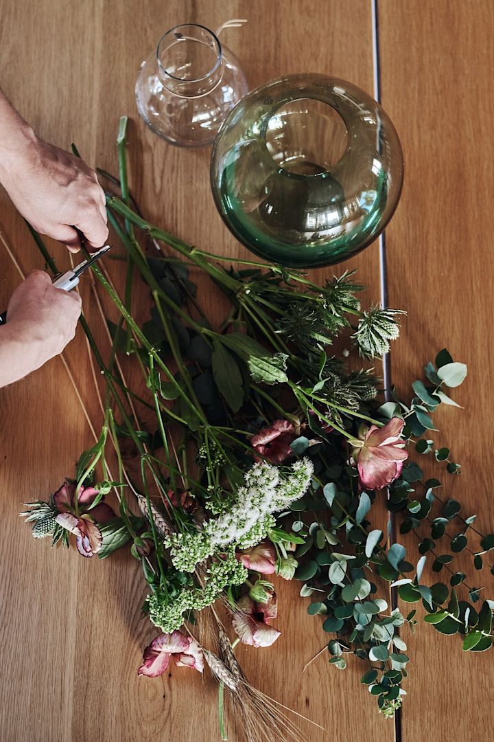 Schneiden Sie Ihre Blumen an, damit Sie Ihnen so lange wie möglich erhalten bleiben.