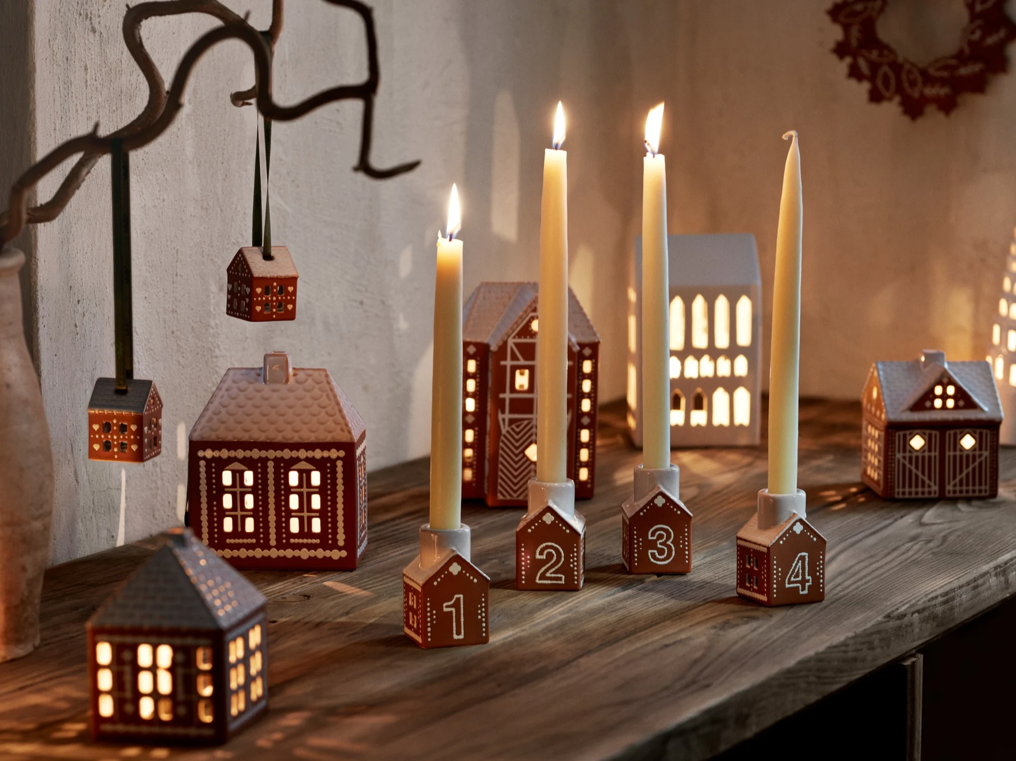 Weihnachtskerzenhalter & Weihnachtslaternen →