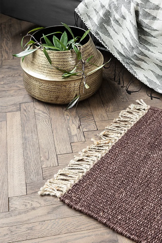 Rama Teppich and Rattan Blumentopf von House Doctor,