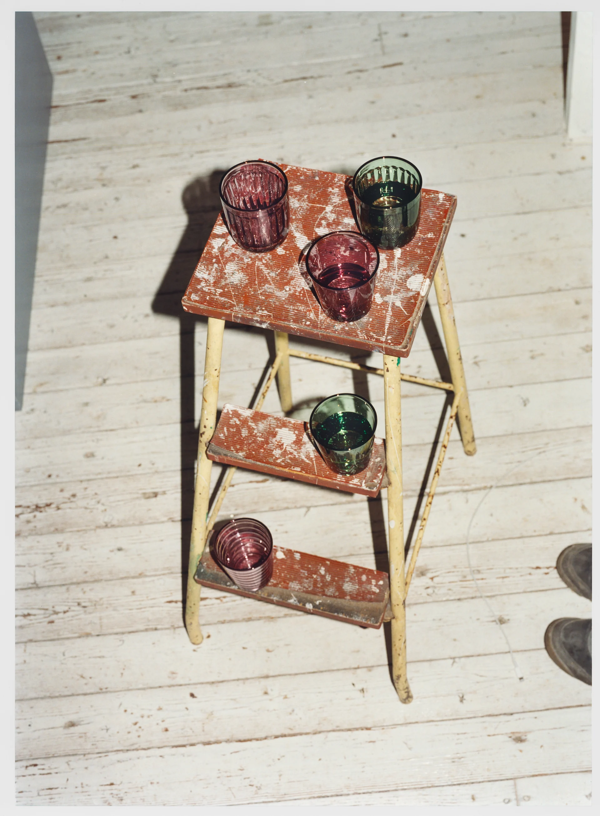 Hier sehen Sie die Raami Trinkgläser von Iittala.