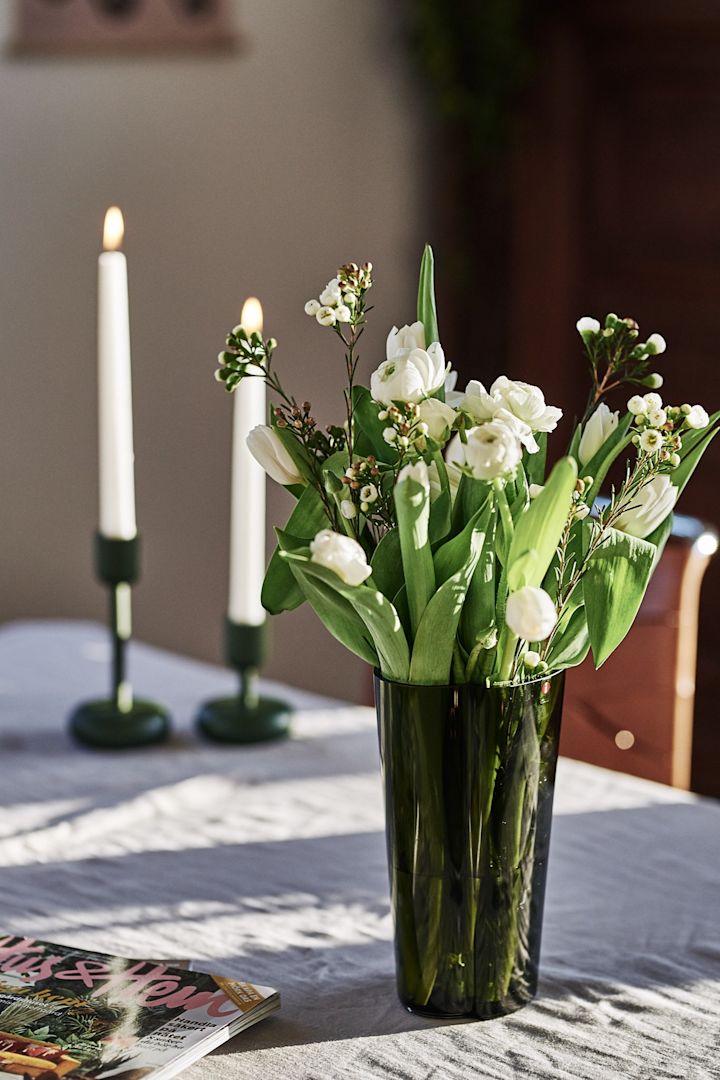 Aalto Vase and Nappula Kerzenhalter von Iittala, 